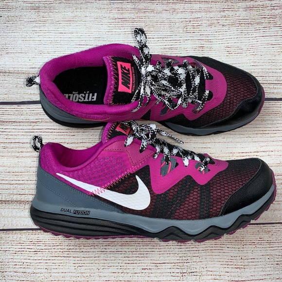 nike dual fusion trail